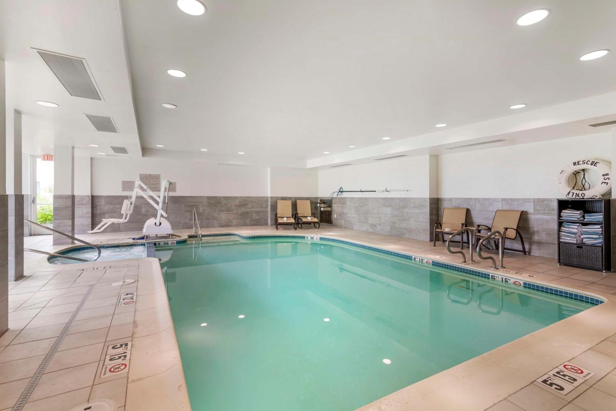 Hilton Garden Inn Portland Airport מראה חיצוני תמונה